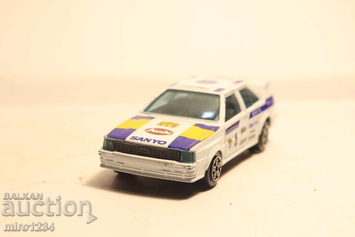 Licitație MODEL MAȘINUȚĂ 1/43 BBURAGO AUDI QUATTRO