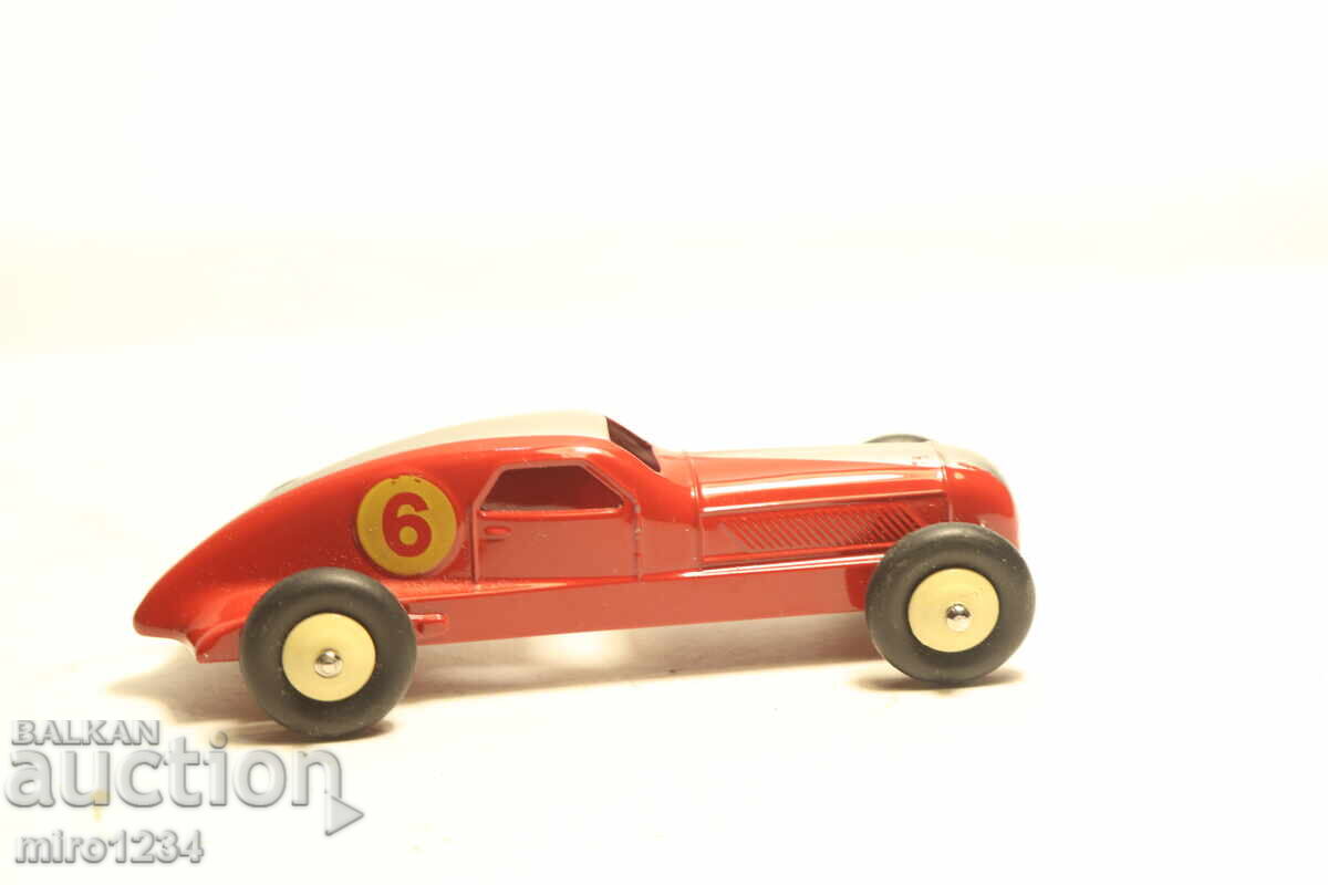 Delivery of DINKY TOYS TRUCK CART MODEL Delivery of DINKY TOYS TRUCK CART MODEL