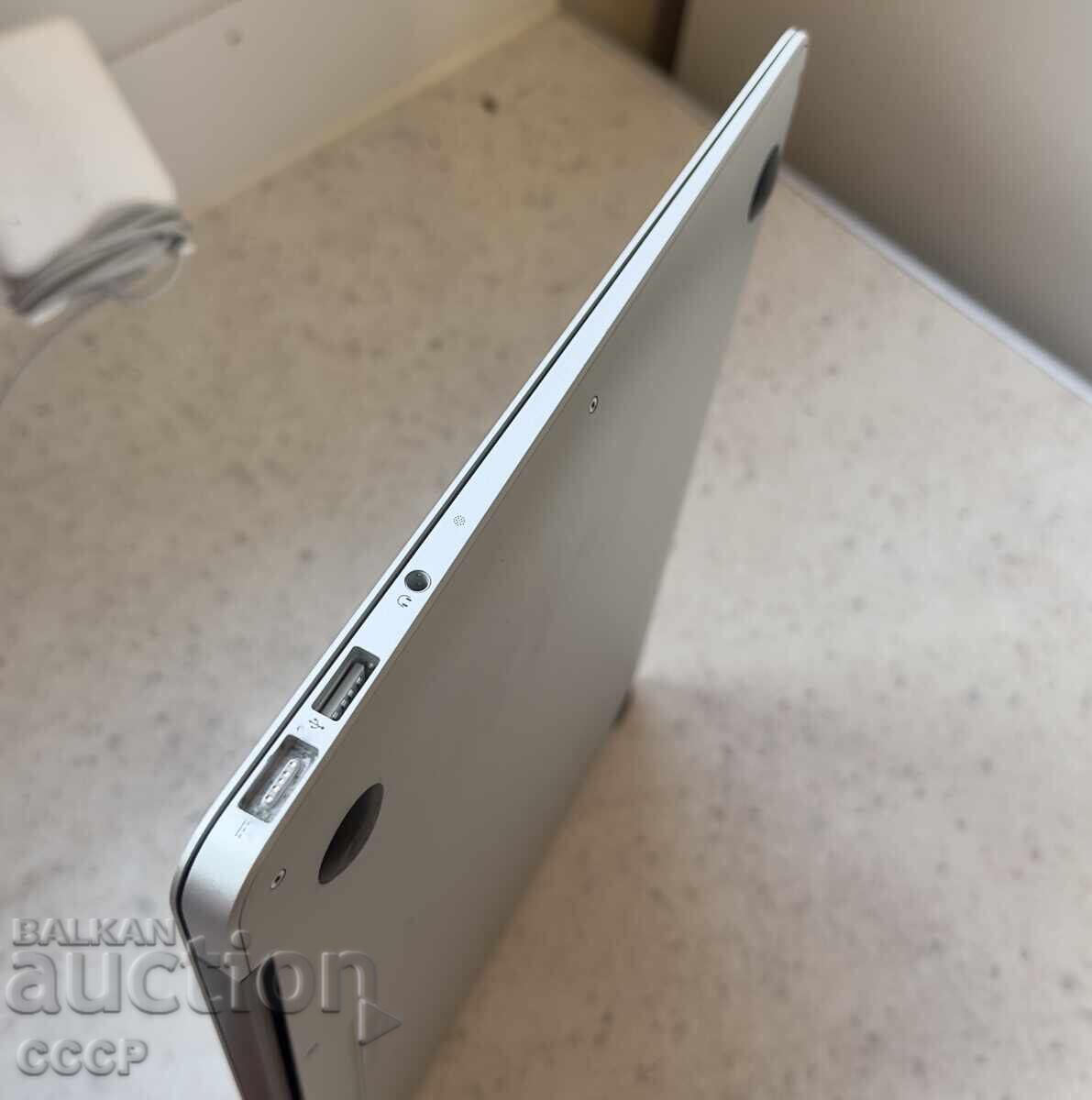MacBook - Intel i7 - 4RAM - 256SSD - Apple - 5