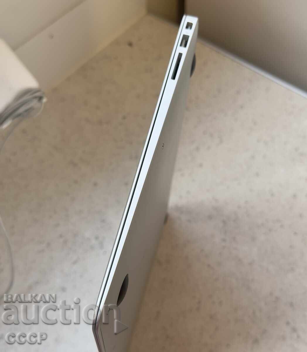MacBook - Intel i7 - 4RAM - 256SSD - Apple - 6