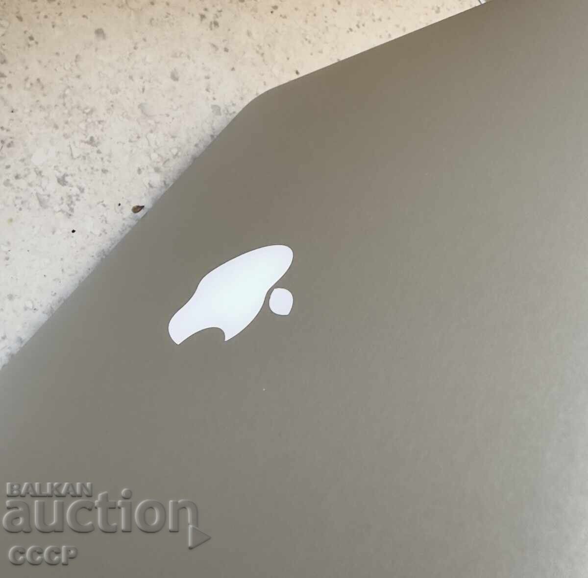 MacBook - Intel i7 - 4RAM - 256SSD - Apple - 7