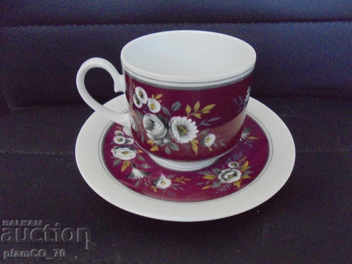 Nr. 8706 Set dublu din porțelan - ceașcă cu farfurioară cu preț € 5.90 | 11.54 BGN