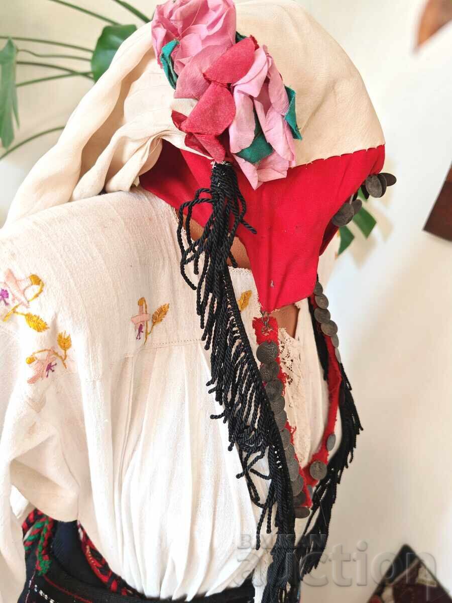 Licitație Antichitate, podoabă pentru cap feminină „Sokai” cu monede Licitație Antichitate, podoabă pentru cap feminină „Sokai” cu monede