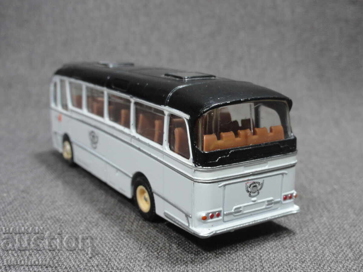 Auction 1/76 VINTAGE RETRO METAL TOY BUS HARRINGTON BUS Auction 1/76 VINTAGE RETRO METAL TOY BUS HARRINGTON BUS