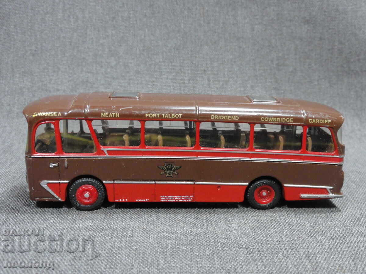 1/76 СТАРА РЕТРО МЕТАЛНА КОЛИЧКА АВТОБУС HARRINGTON COACH с цена € 15.00 | 29.34 лв.