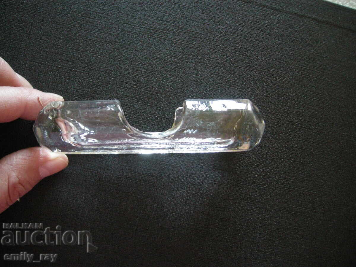 Suport vechi din cristal pentru scobitori cu preț € 8.00 | 15.65 BGN