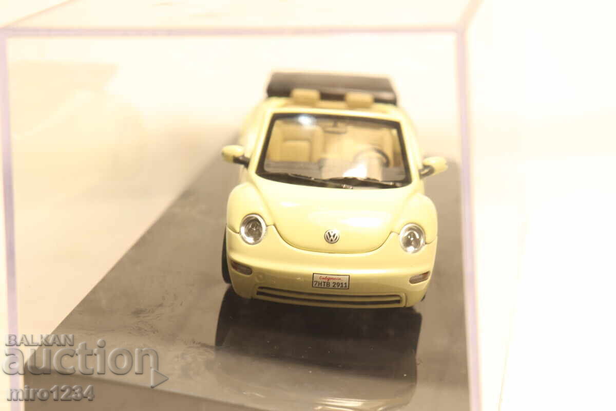 Auction  1/43 VW TRUCK DIECAST MODEL