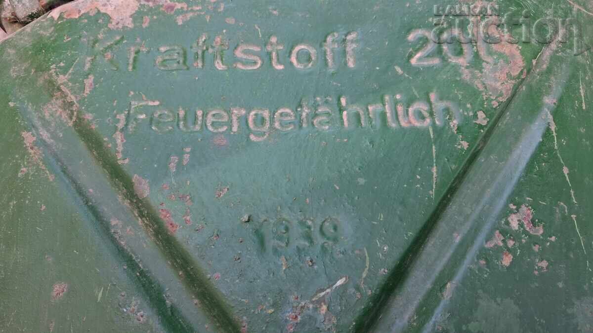 Canistră germană pentru combustibil 1939 Al Doilea Război Mondial WW2 - 6 Canistră germană pentru combustibil 1939 Al Doilea Război Mondial WW2 - 6