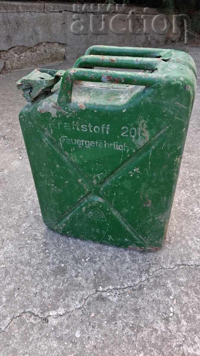 Canistră germană pentru combustibil 1939 Al Doilea Război Mondial WW2 Canistră germană pentru combustibil 1939 Al Doilea Război Mondial WW2