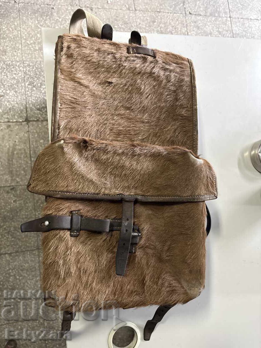 Rucsac militar elvețian original cu blană (Felltornister)
