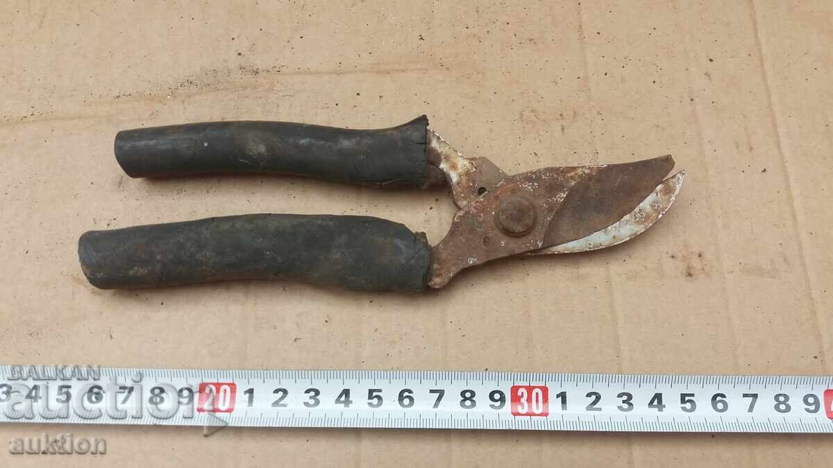 Аукцион НОЖИЦА ЗА РЯЗАНЕ НА ТЪНКА ЛАМАРИНА Аукцион НОЖИЦА ЗА РЯЗАНЕ НА ТЪНКА ЛАМАРИНА