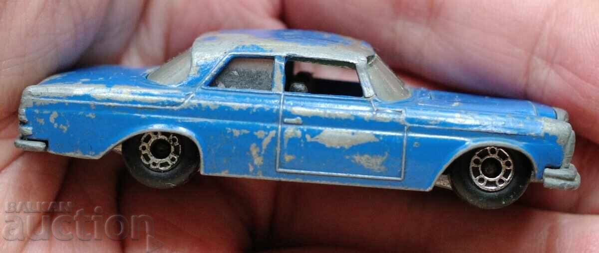 Matchbox Bulgaria-Mercedes 300 SE - 5