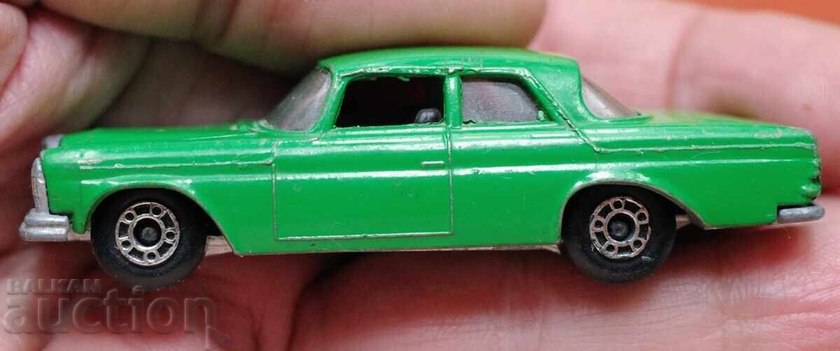 Livrarea Matchbox Bulgaria-Mercedes 300 SE