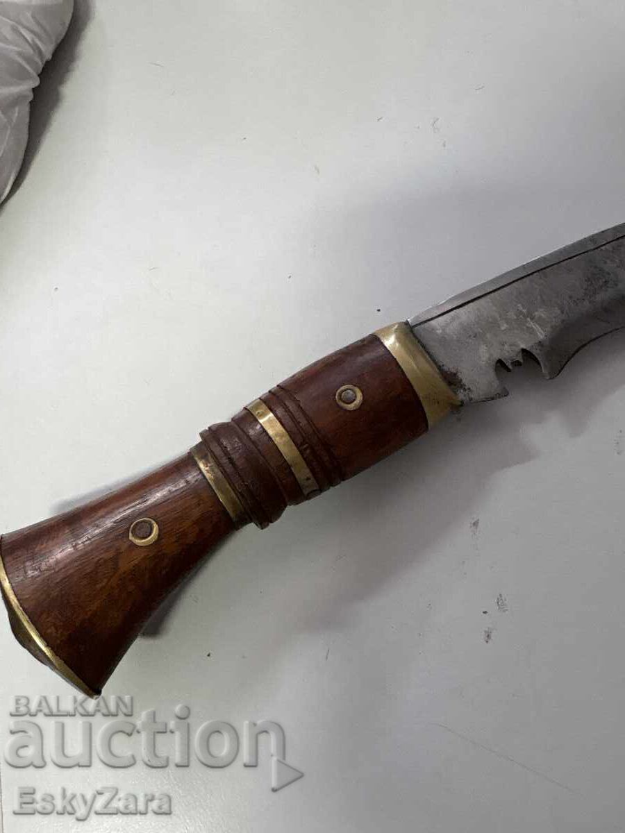 Παραδοσιακό νεπαλέζικο μαχαίρι Κούκρι με τιμή € 60.00 | 117.35 BGN