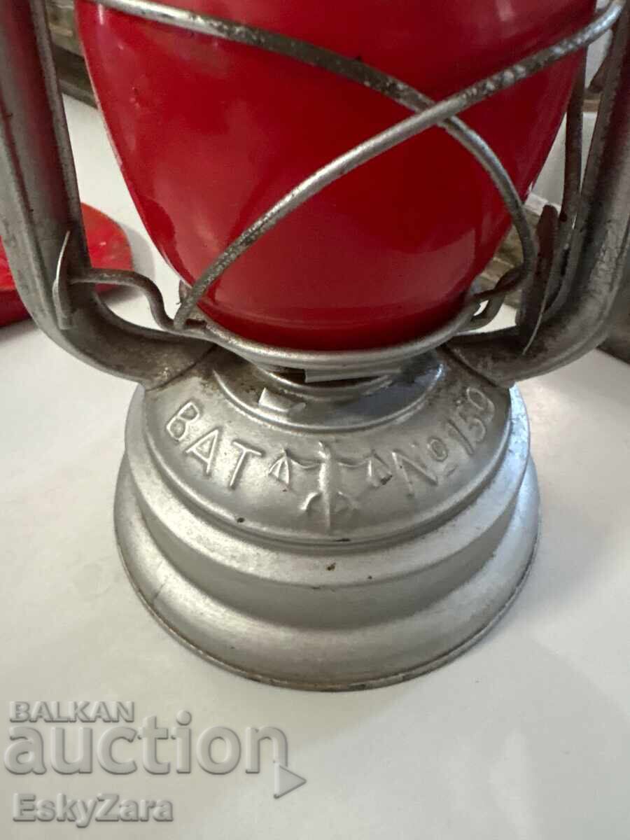 Lampă cu gaz germană BAT No. 159 cu sticlă roșie cu preț € 120.00 | 234.70 BGN