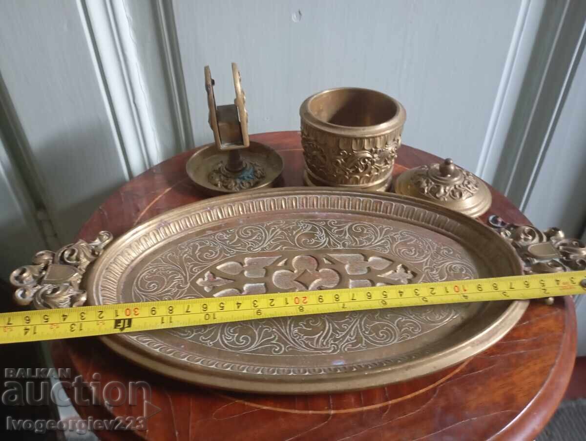 поднос,кибритник,кутия комплект с цена € 63.00 | 123.22 лв. поднос,кибритник,кутия комплект с цена € 63.00 | 123.22 лв.