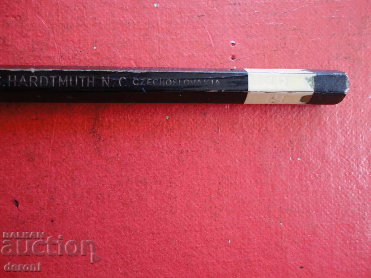 Un creion - 5