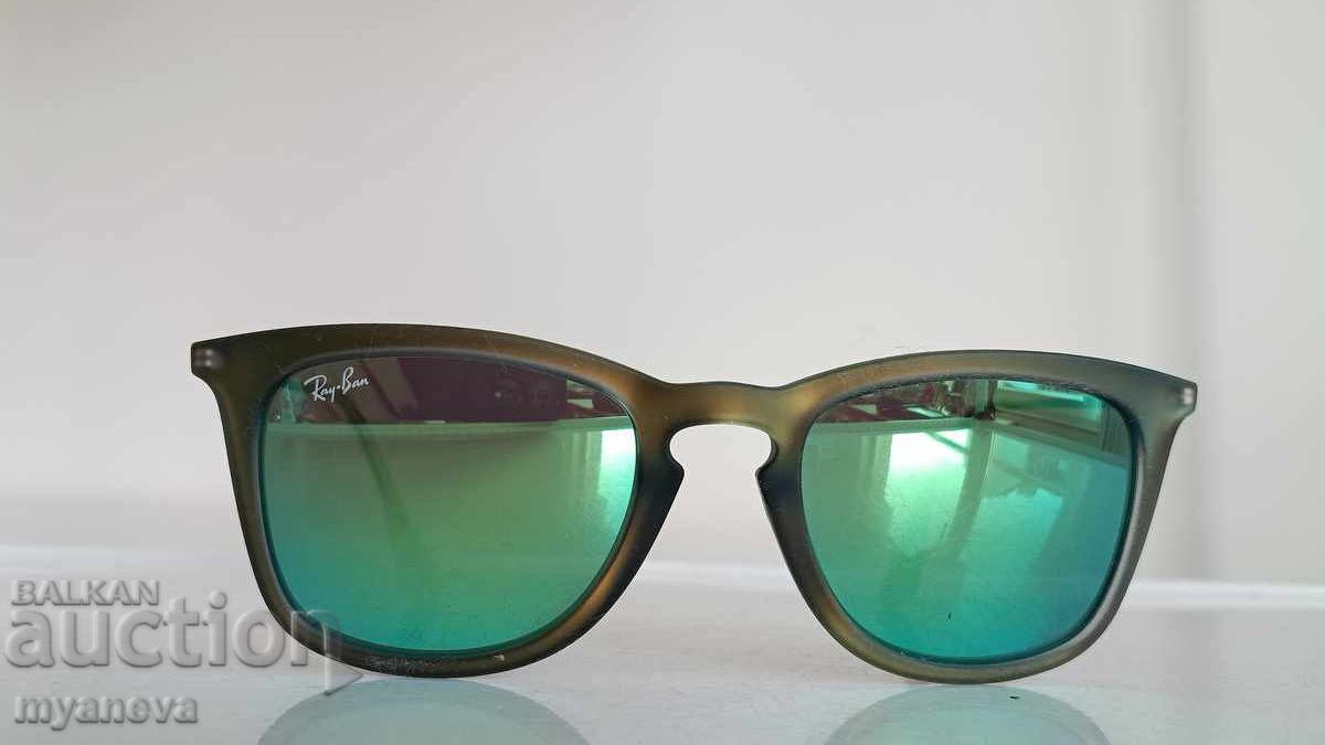Livrarea Ray-Ban, ochelari de soare