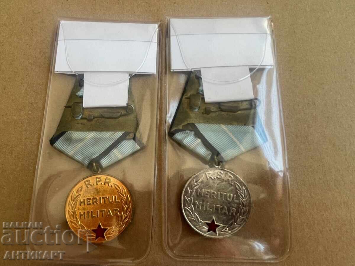 Παράδοση Ρουμανία κομμουνισμός 4 τεμάχια στρατιωτικά μετάλλια