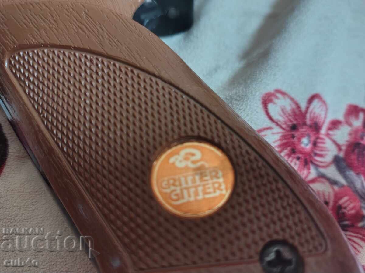 Συλλεκτικό αεροβόλο πιστόλι με τιμή € 90.00 | 176.03 BGN