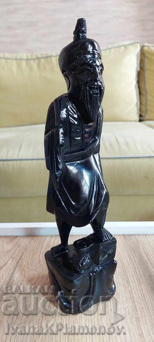 Figurină sculptată în lemn pentru cunoscători, înălțime 30 cm