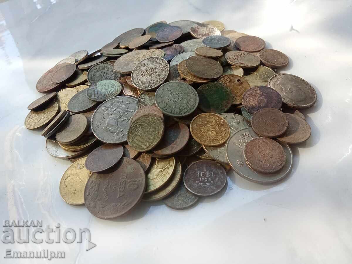 Παρτίδα βουλγαρικών και βασιλικών νομισμάτων με τιμή € 2.50 | 4.89 BGN Παρτίδα βουλγαρικών και βασιλικών νομισμάτων με τιμή € 2.50 | 4.89 BGN