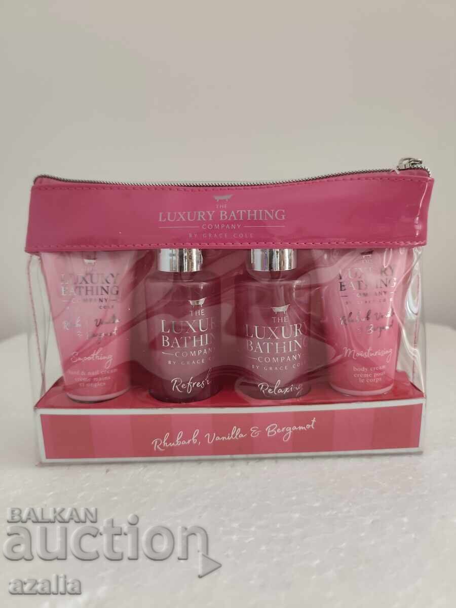 The Luxury Bathing Company Gift Set