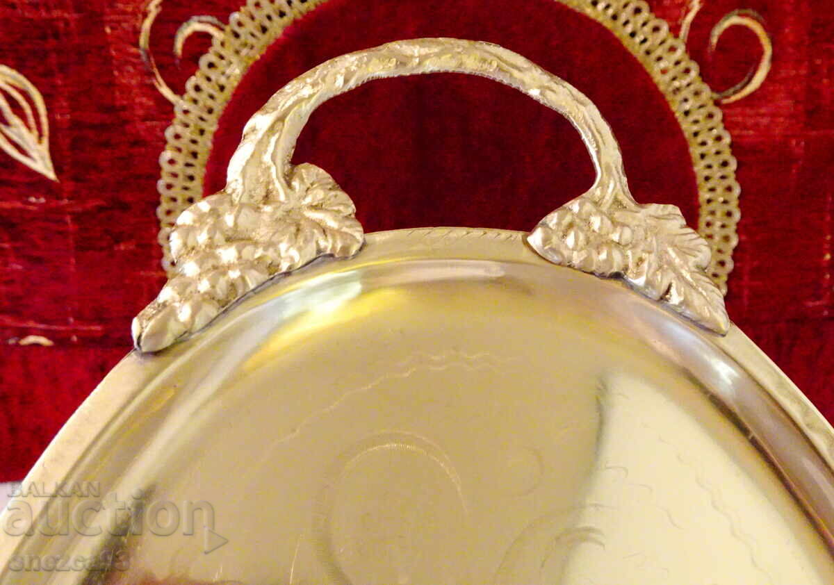 Delivery of Bronze tray, platter, grapevine, 35 cm., gilding