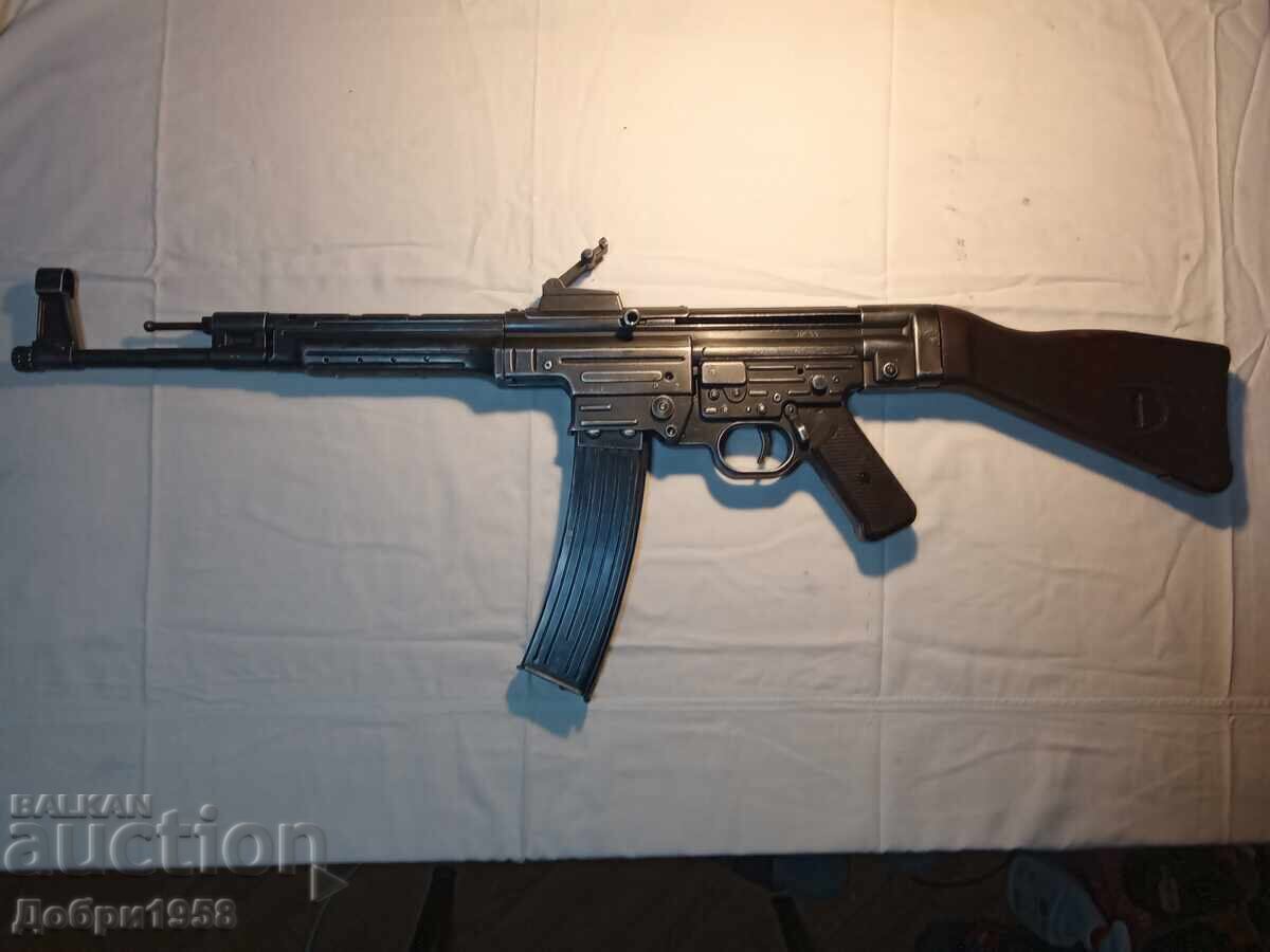 REPLICĂ METALICĂ MP44 StG. SS(ᛋᛋ) STURMGEWEHR - 13