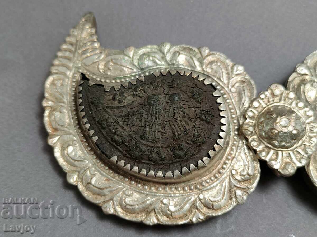 Auction  Large silver belt buckle angels bone