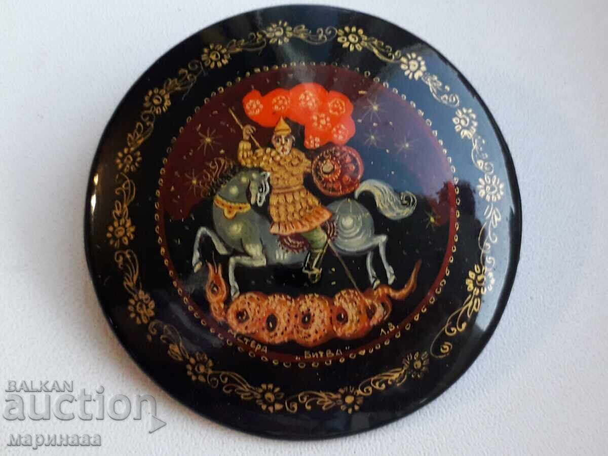 "PALEKH" BROOCH. SIGNED. USSR