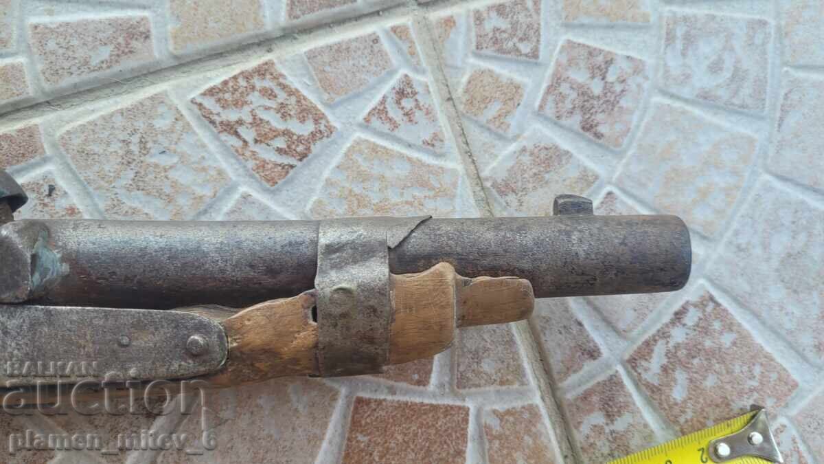 Доставка на пистолет, пищов, евзалия, кремъклия