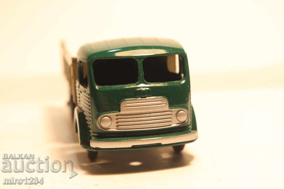 Licitație JUCĂRIE DINKY TOYS SIMCA CARGO CAMION MODEL