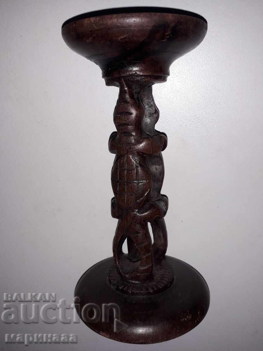 SFEȘNIC. ABANOS. SCULPTURĂ ÎN LEMN cu preț € 8.50 | 16.62 BGN SFEȘNIC. ABANOS. SCULPTURĂ ÎN LEMN cu preț € 8.50 | 16.62 BGN