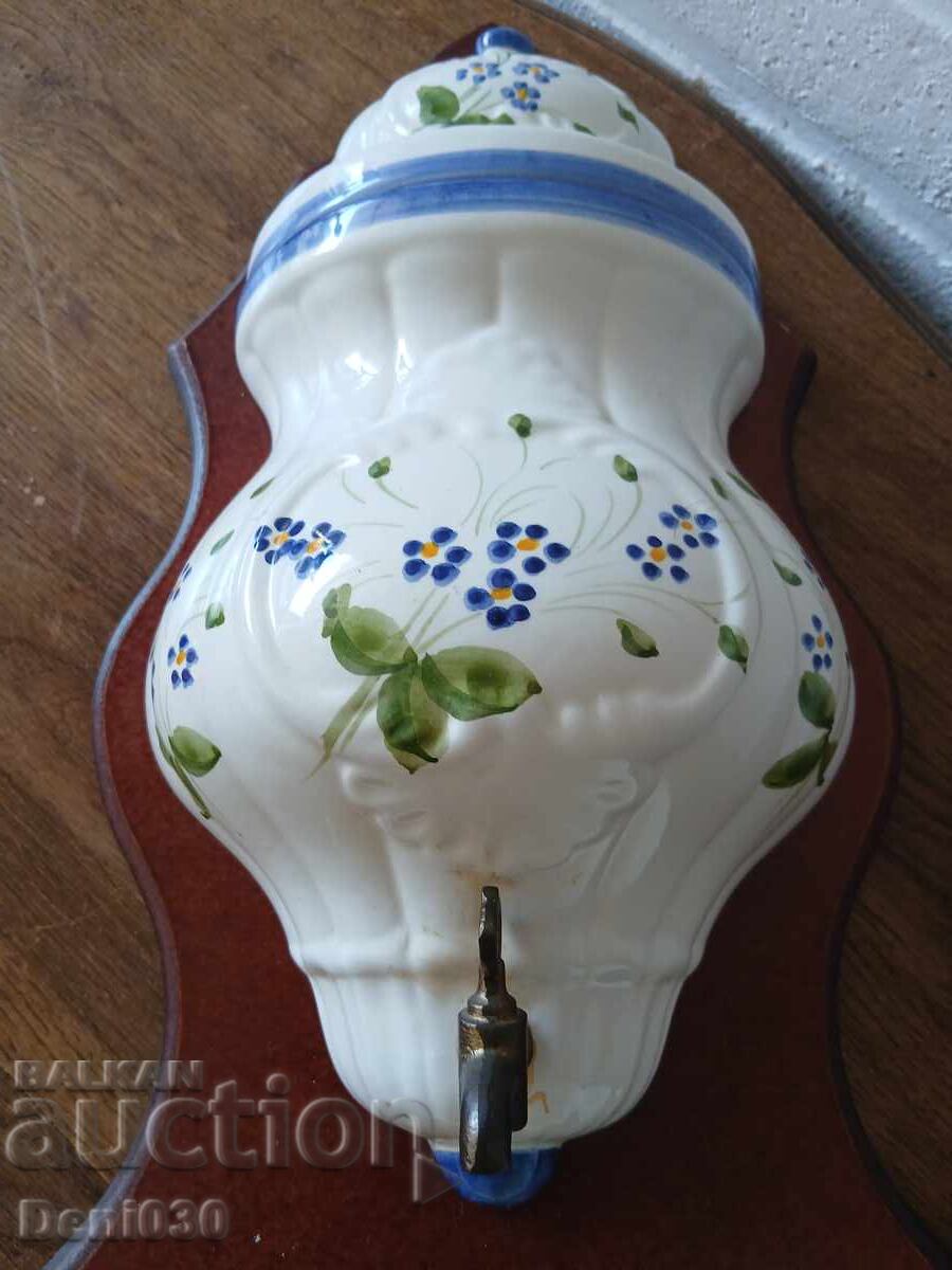 Δημοπρασία Vintage πορσελάνινος επιτοίχιος νιπτήρας!!!