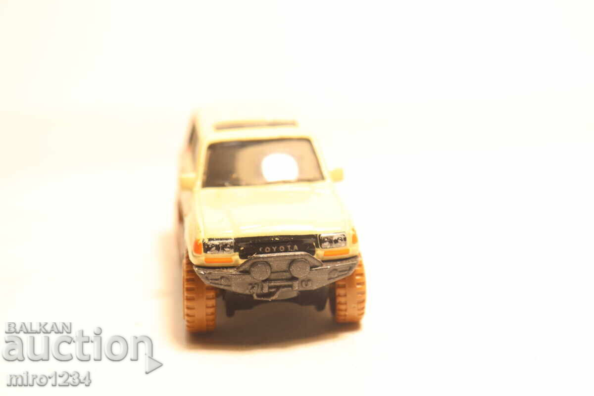 Livrarea HOT WHEELS TOYOTA CAMION MAȘINUȚĂ MODEL