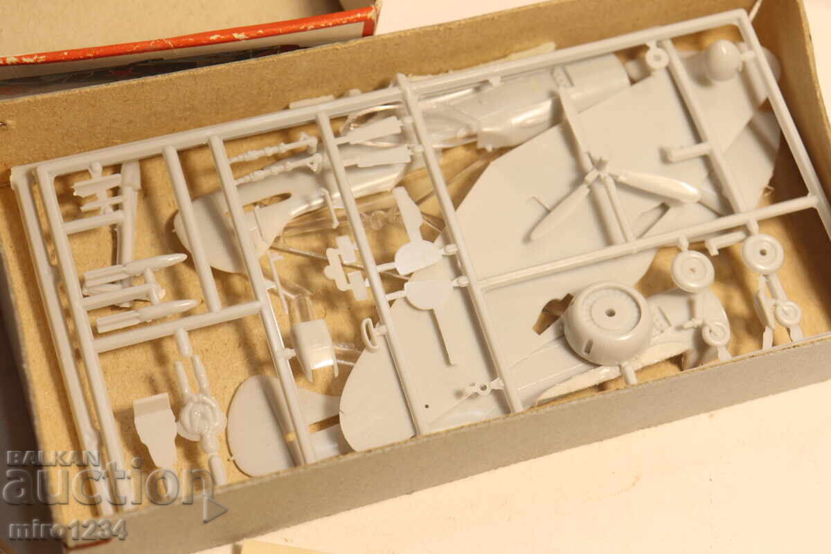 1/72 LA-7 AVION STAR MODEL DE ASAMBLAT - 6 1/72 LA-7 AVION STAR MODEL DE ASAMBLAT - 6