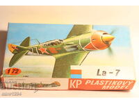 1/72 LA-7 AVION STAR MODEL DE ASAMBLAT