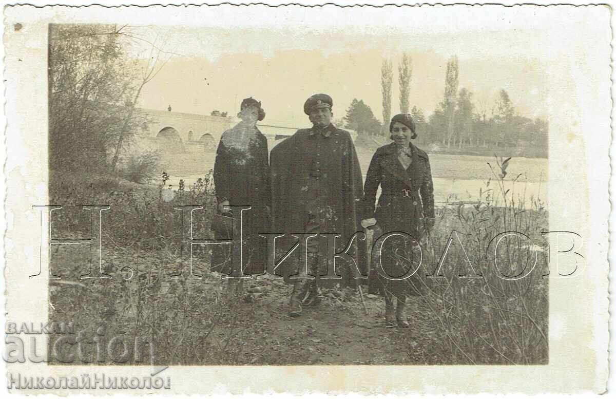 1935 ΠΑΛΙΑ ΦΩΤΟΓΡΑΦΙΑ ΣΕΒΛΙΕΒΟ ΟΙΚΟΓΕΝΕΙΑΚΗ ΣΥΝΑΝΤΗΣΗ ΔΙΠΛΑ ΣΤΟ ΠΟΤΑΜΙ ZH874 1935 ΠΑΛΙΑ ΦΩΤΟΓΡΑΦΙΑ ΣΕΒΛΙΕΒΟ ΟΙΚΟΓΕΝΕΙΑΚΗ ΣΥΝΑΝΤΗΣΗ ΔΙΠΛΑ ΣΤΟ ΠΟΤΑΜΙ ZH874