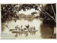 FOTOGRAFIE VECHE KOSTENETS PLIMBARE CU BARCA FOTO ZASHEV J875