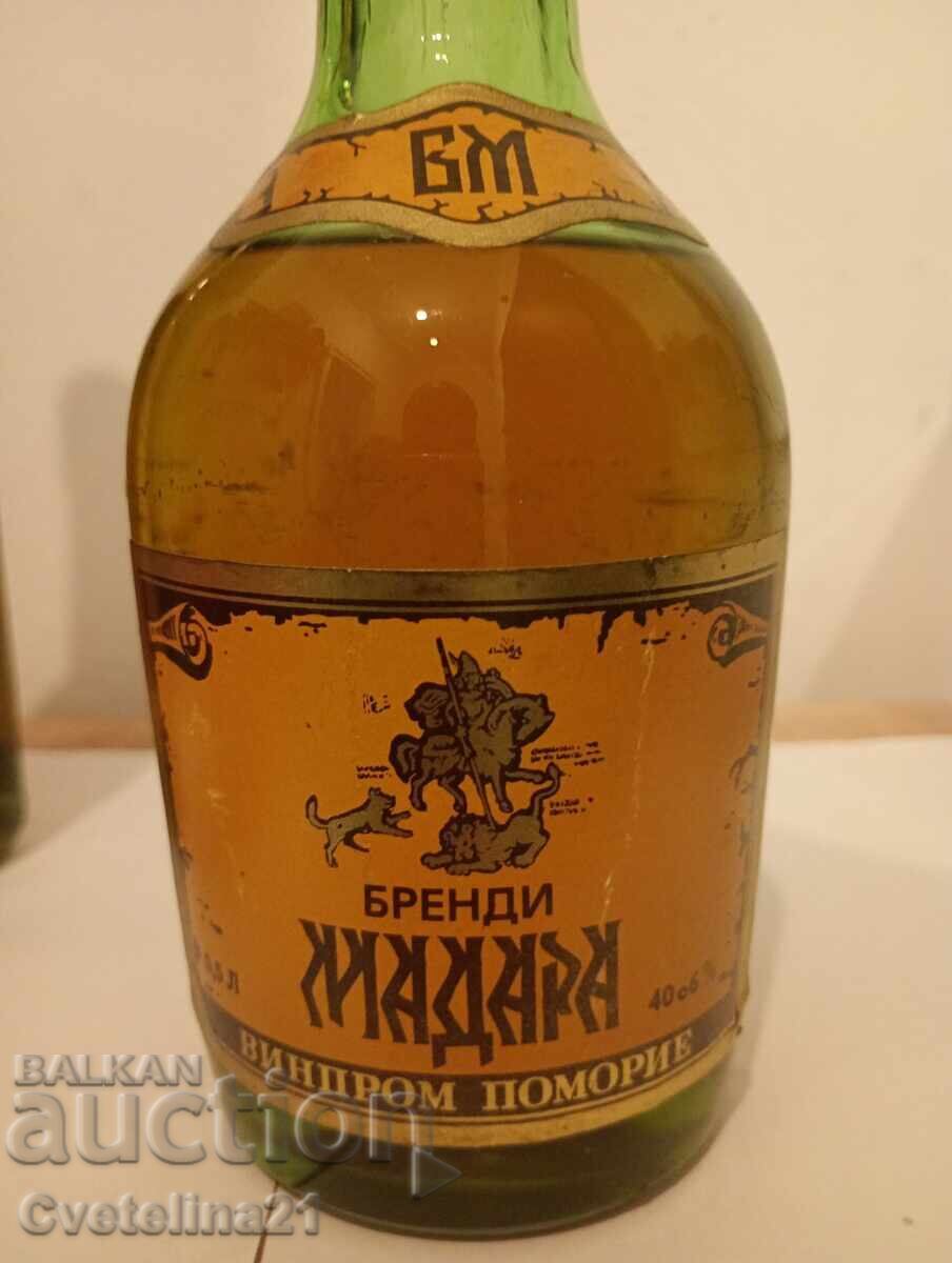 Παλαιό μπράντι Madara παλαιό αλκοόλ με τιμή € 100.00 | 195.58 BGN