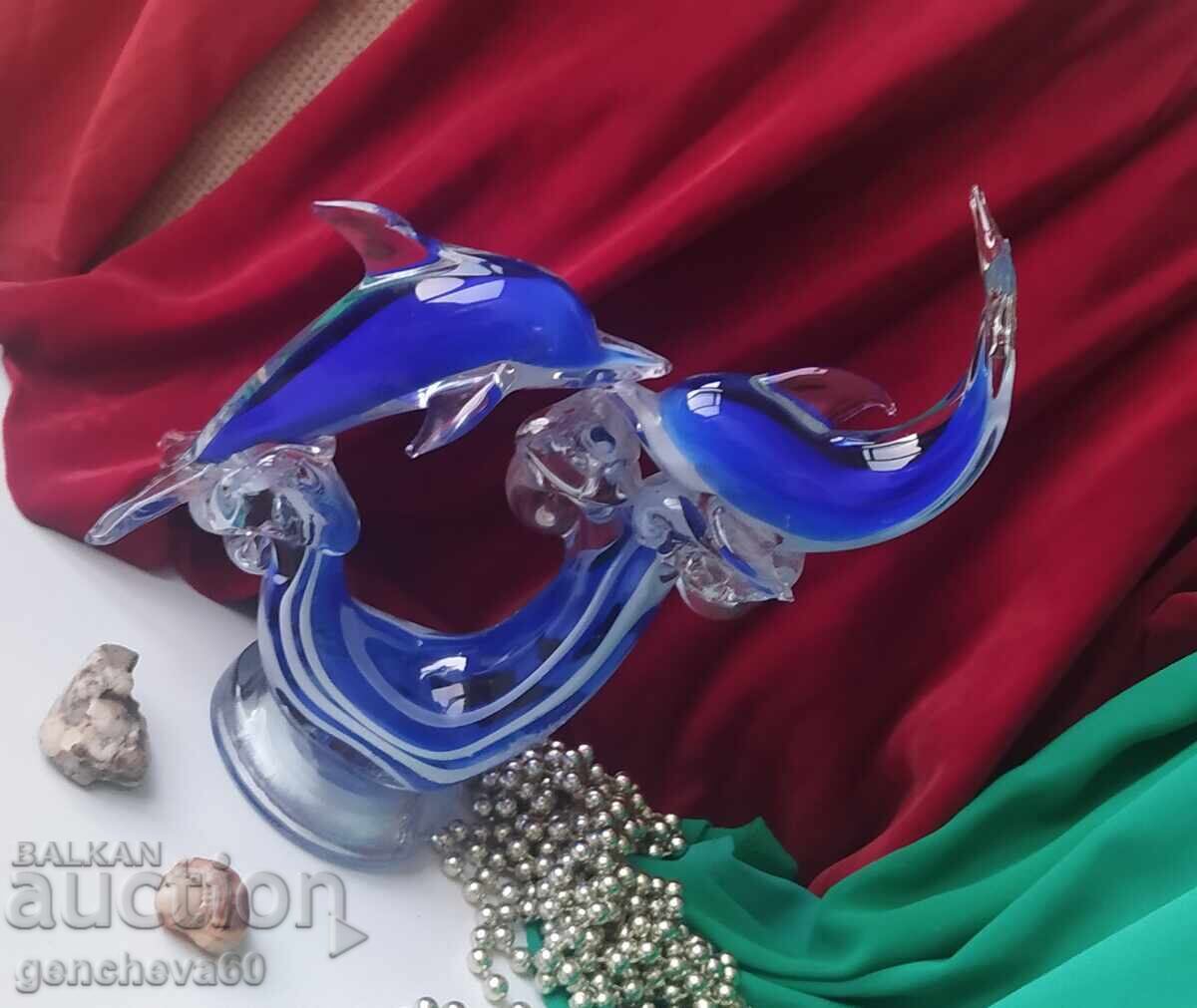 Auction  MURANO sculpture of a pair of dolphins