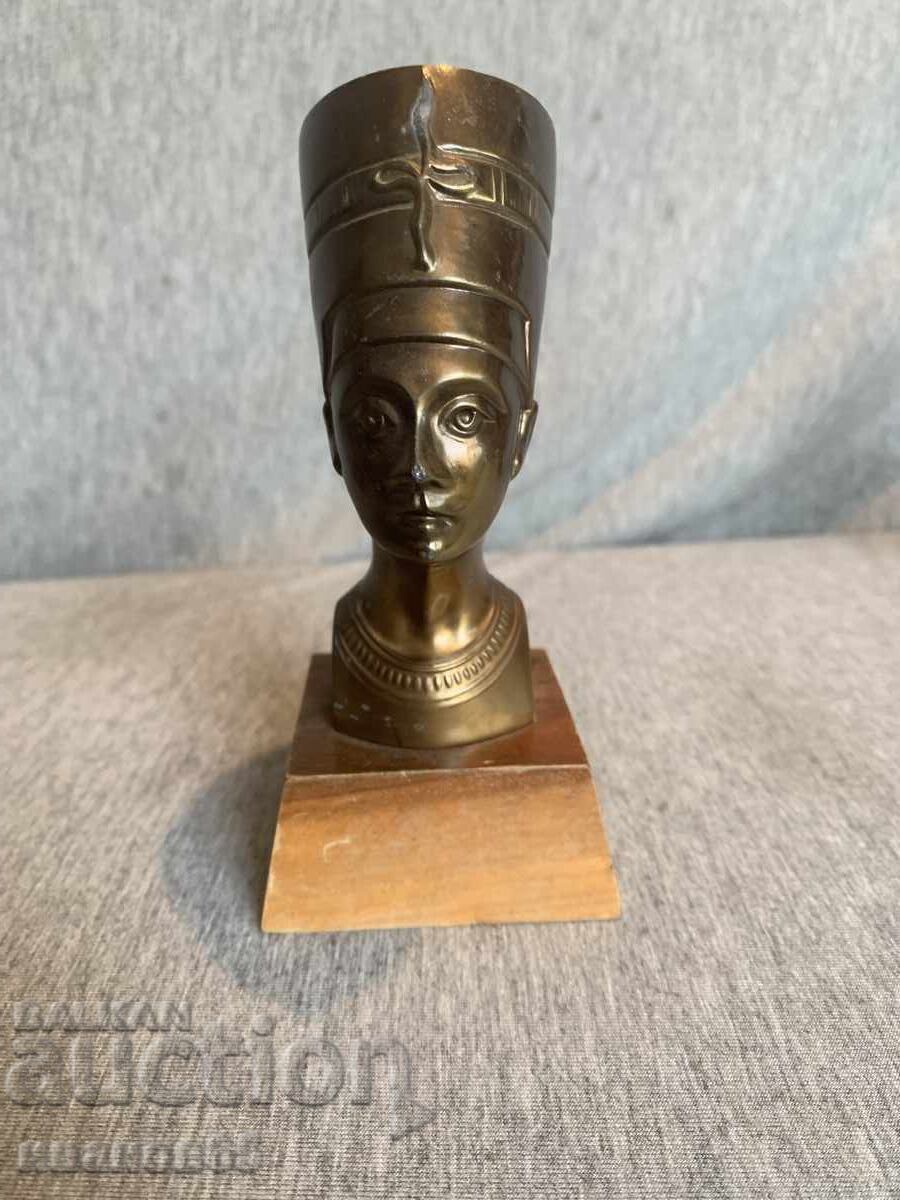 Statuie Nefertiti