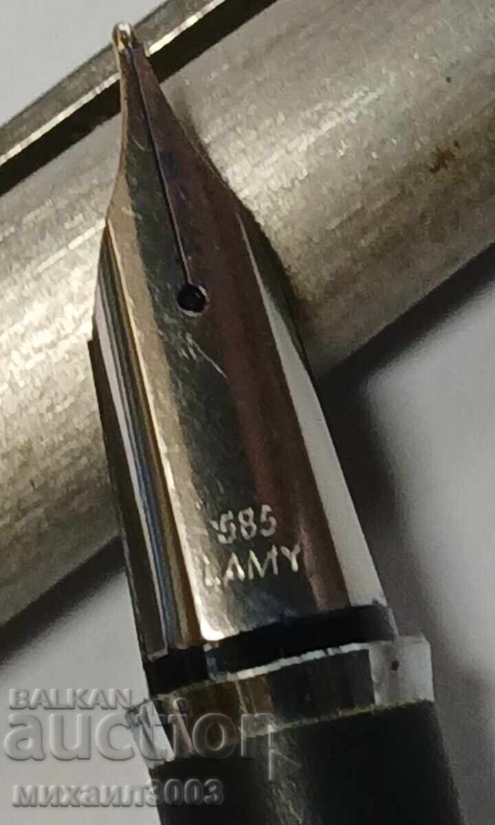 Livrarea STILOU GERMAN LAMY 81 CU PENIȚĂ DIN AUR DE 14 KT. 585 Livrarea STILOU GERMAN LAMY 81 CU PENIȚĂ DIN AUR DE 14 KT. 585