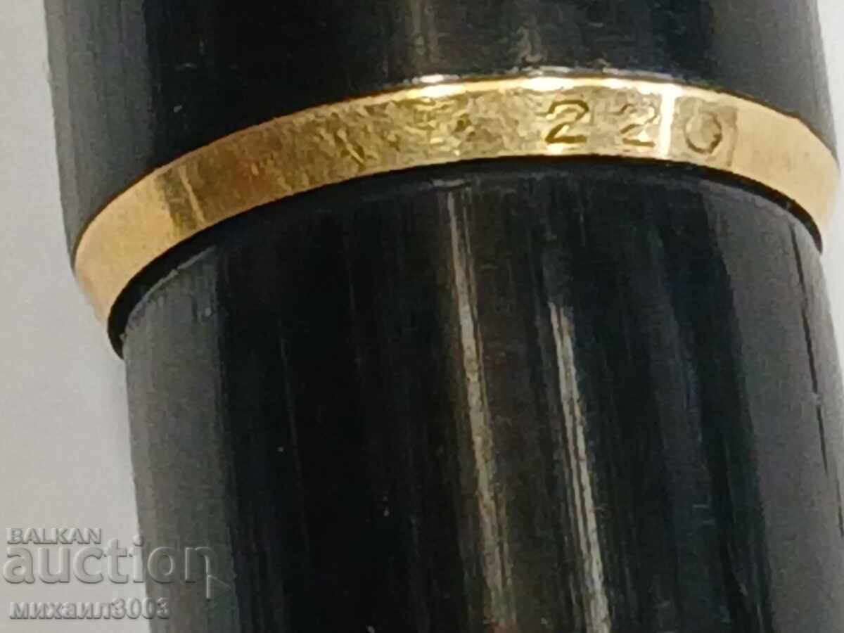 Licitație STILOU GERMAN MONTBLANC 220 CU PENIȚĂ DIN AUR DE 14 KT. 585 Licitație STILOU GERMAN MONTBLANC 220 CU PENIȚĂ DIN AUR DE 14 KT. 585