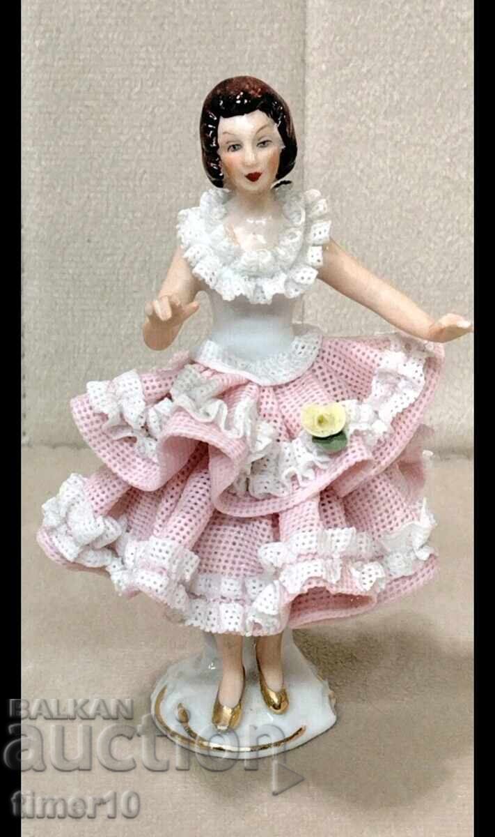 Auction  Vintage German porcelain lace figurine Dresden woman