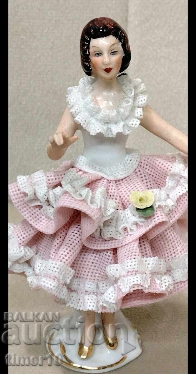 Delivery of Vintage German porcelain lace figurine Dresden woman