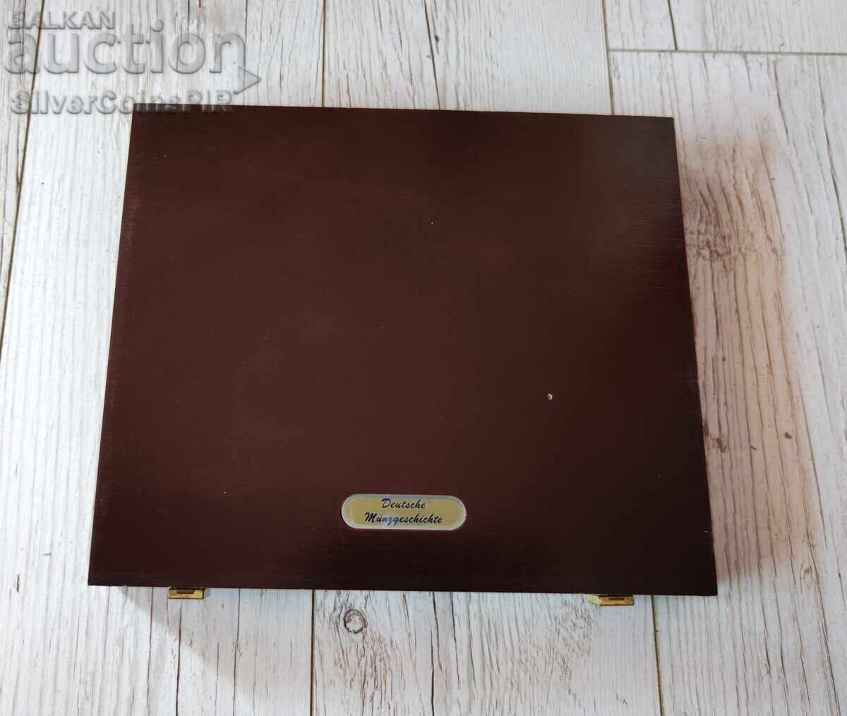 Cutie pentru 12 monede cu preț € 0.01 | 0.02 BGN