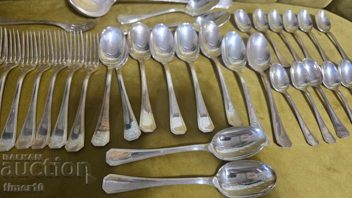 Аукцион Комплект прибори Christofle от 37 части Франция, за 12 души