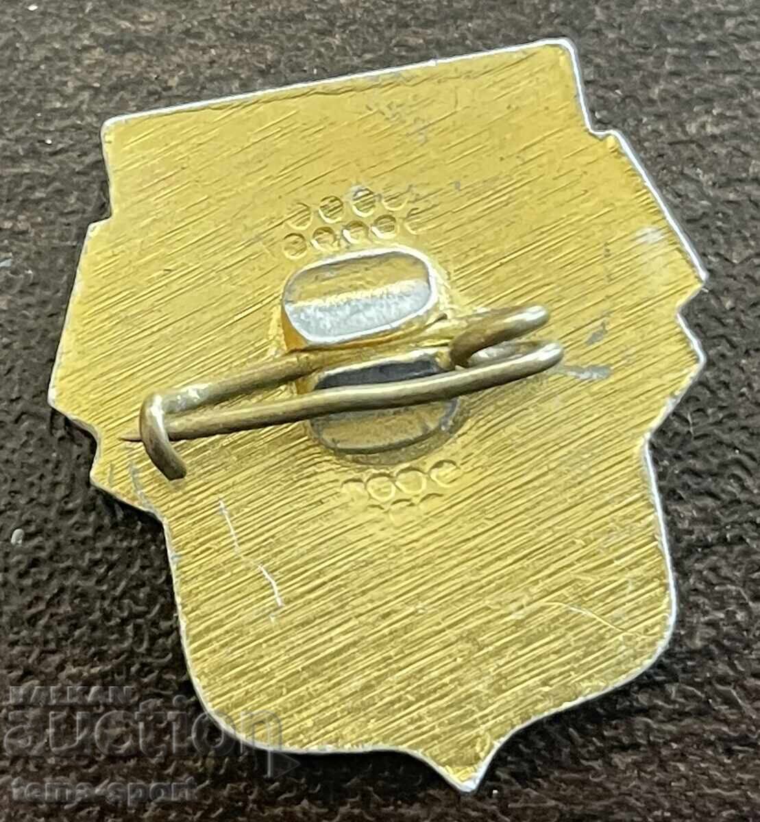 2565 България знак футболен клуб Локомотив Пловдив 1985г. с цена € 5.00 | 9.78 лв.